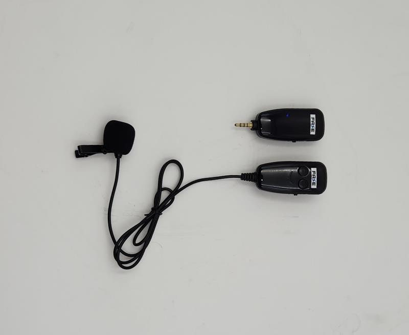 SAMSON SWC88XBLM5-D Système de microphone Lavalier sans fil UHF - 8 canaux
